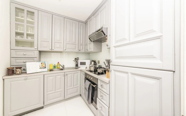 Somerset Court Apartments