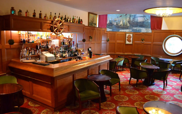 North West Castle Hotel