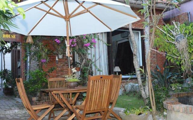 Viet House Homestay