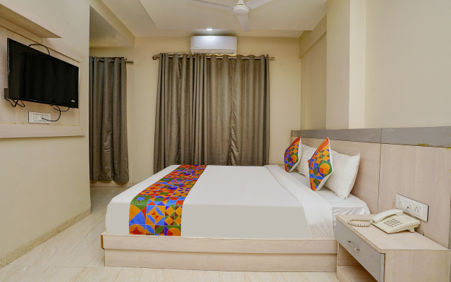 FabHotel Bhiwandi Palace