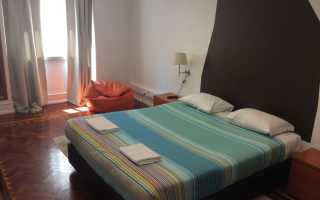Tagus Palace Hostal