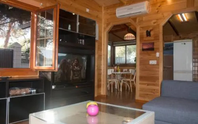 Wood House Close Beach