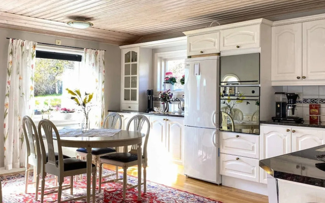 8 Person Holiday Home in Uddevalla-by Traum