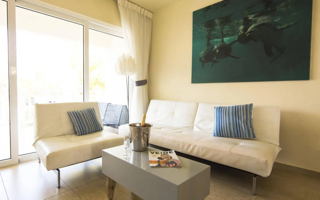 Dolphin Suites & Wellness Curacao