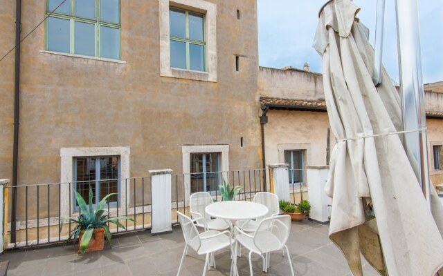 RSH Piazza Navona Terrace Hi Tech