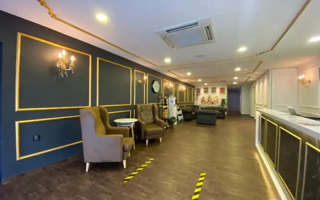 OYO 90403 North City Hotel