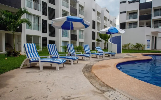 Cozy 2-Bedroom Retreat with Pool Access