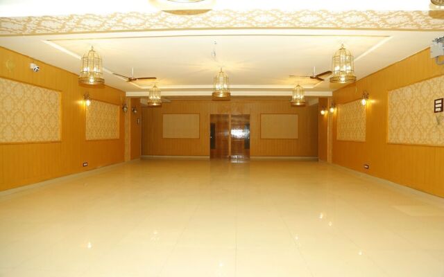 Santoshi Novatel Hotel