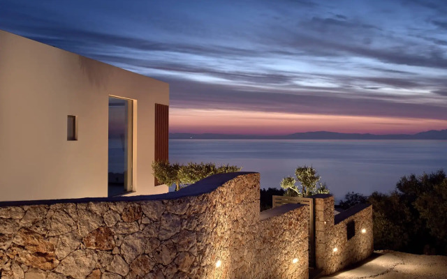 The Sall Villa