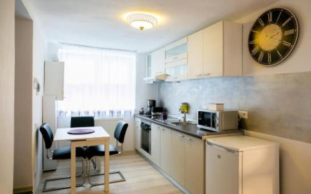 Hegel Apartment
