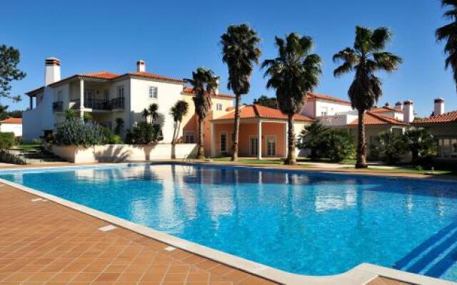 Townhouse Beach Pool Silver Coast C1