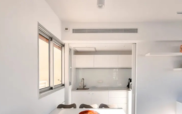 Royal Eden Apartment