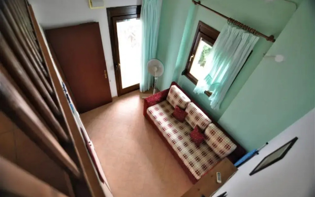 Zennova 23 Nikiti Family Green Nest