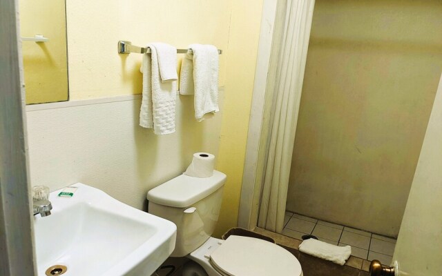 Economy Inn Kingsville By OYO