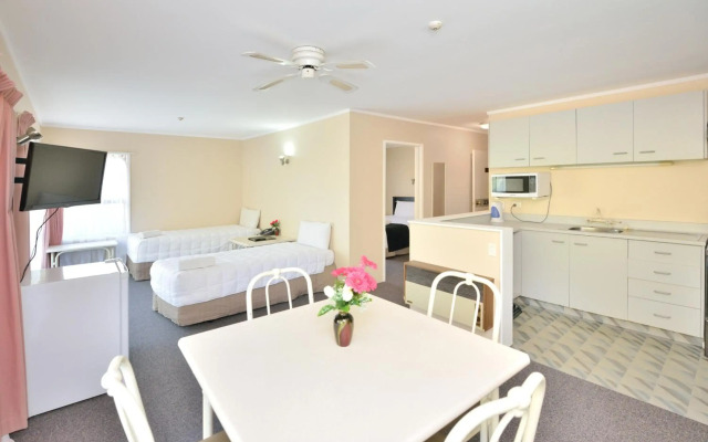 Manukau Hotel & Conference Centre
