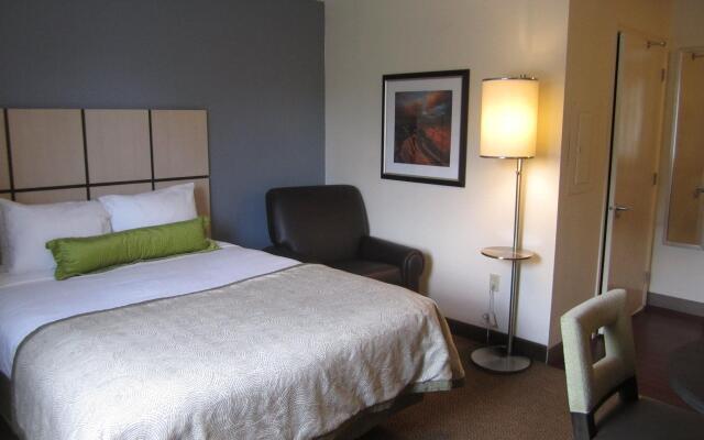 Sonesta Simply Suites Denver West Federal Center