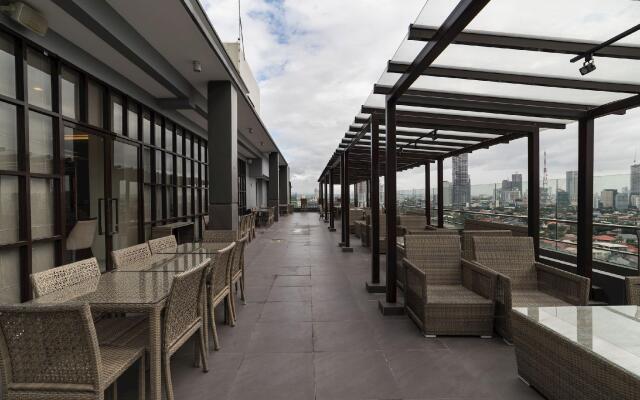 West Avenue Suites