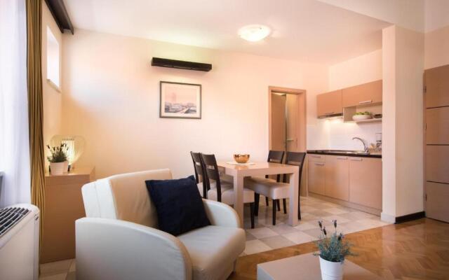 Apartment ACI Marina CRES