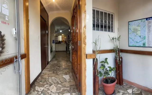 Alojamientos Hostal Rest House