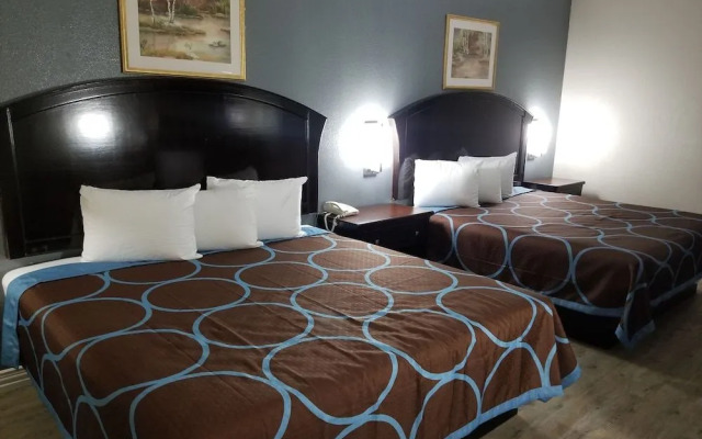 Executive Inn & Suites