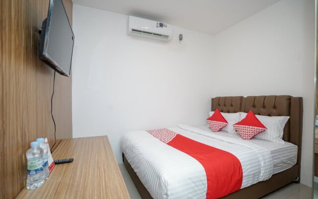Lawang 15 Syariah by Oyo Rooms