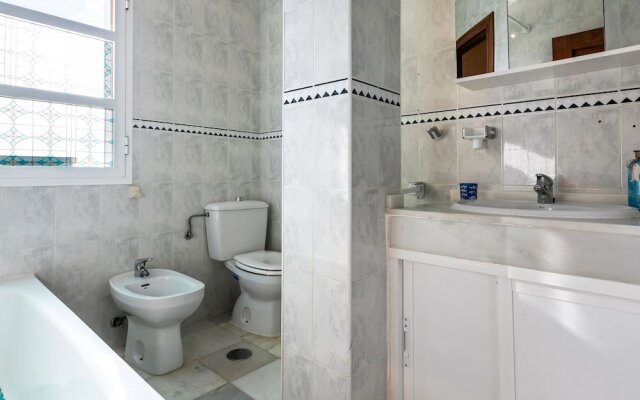 Modern Holiday Home in Benajarafe With Swimming Pool