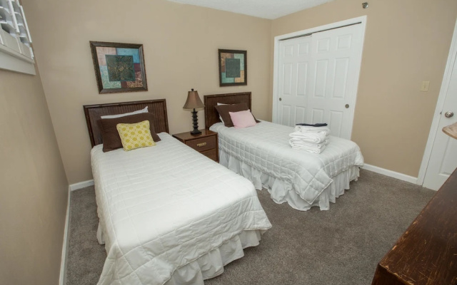 Islander 302 Destin - 2 Br Condo