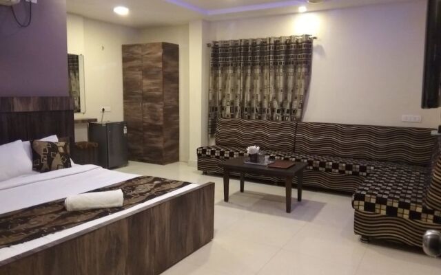 JK Rooms 128 Hotel RR
