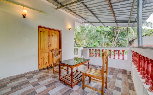OYO 19884 Home Enticing 2BHK Mandrem