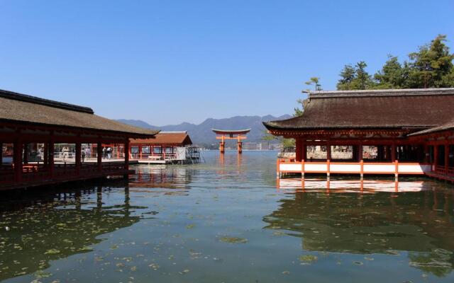 Miyajima Seaside Hotel