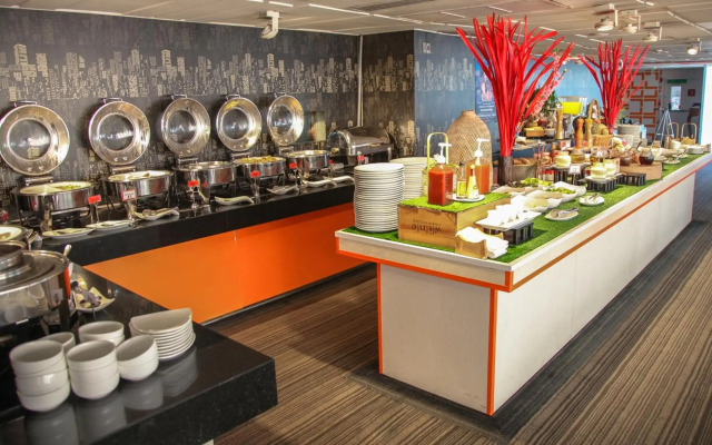 Le Fenix Sukhumvit