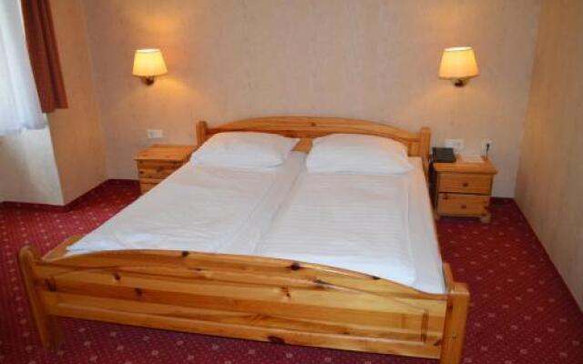 Hotel Pension Walzerstadt