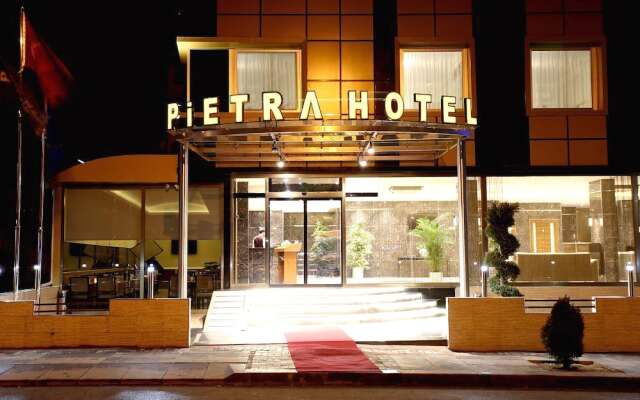 Pietra Hotel