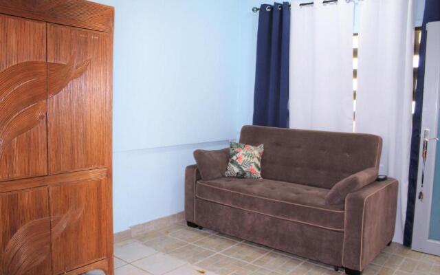 Beachfront Studio with air conditioning Alamar 1