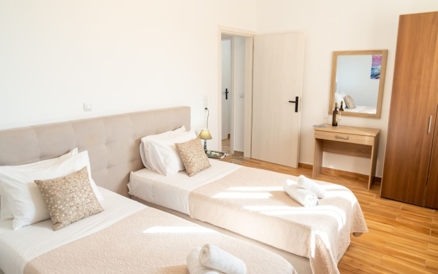 Mary Beach 1 Villa
