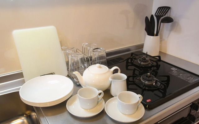 Tenjin Higashi Russo