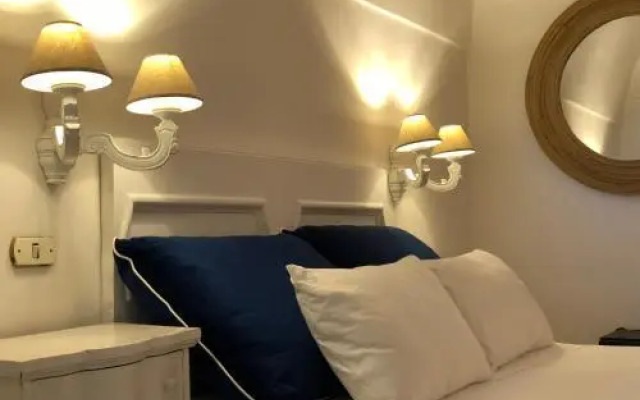 Marunnella Suites