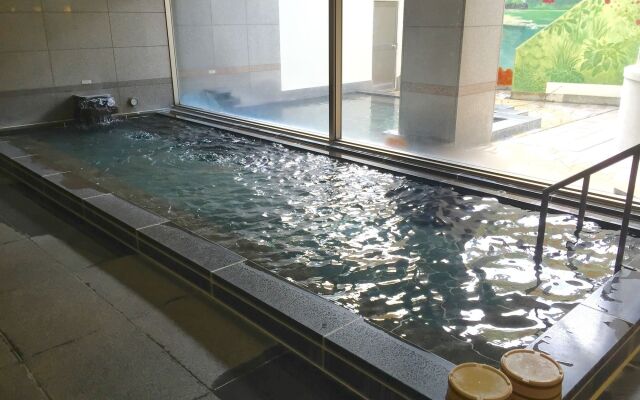 Breezbay Hotel & Resort Gero