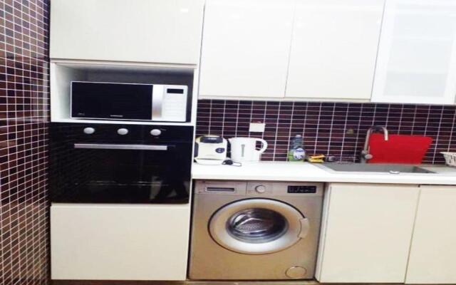 Superb Apartment With Jacuzzi No019