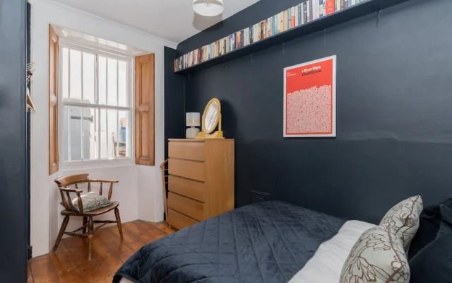 Beautiful & Bright 2BD Flat - Haymarket