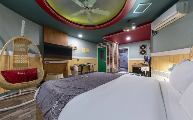 Cheonan From H Dorothy Hotel