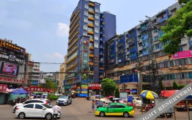 Ease Hotel · Fun (Yichang Yiling Creek Tower)