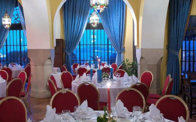 El Minzah Hotel