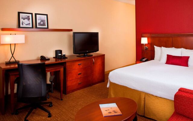 Courtyard Melbourne West