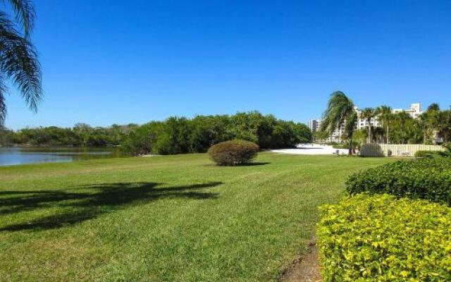 Sand Caper #407 Apartment