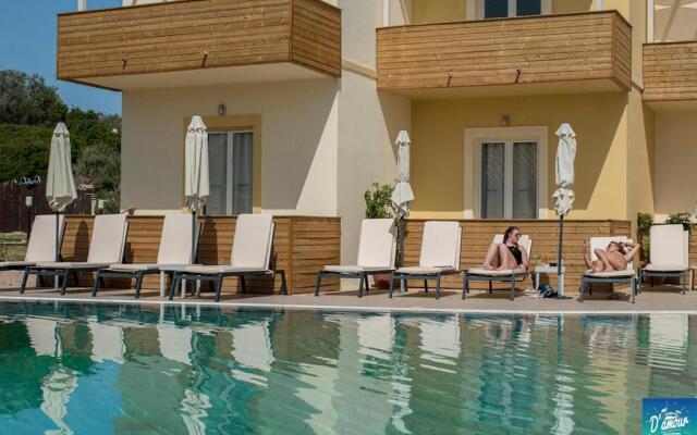 Del Mare Beach Hotel