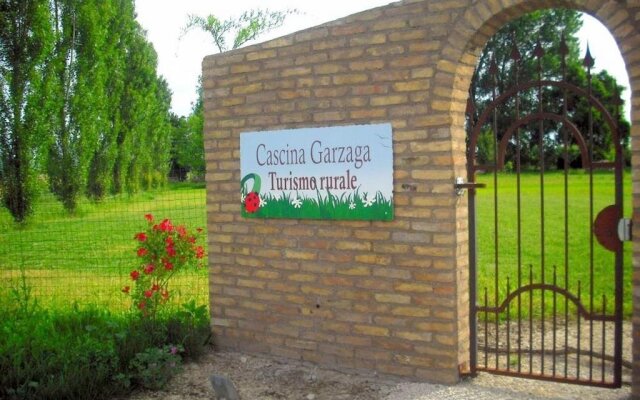 Cascina Garzaga