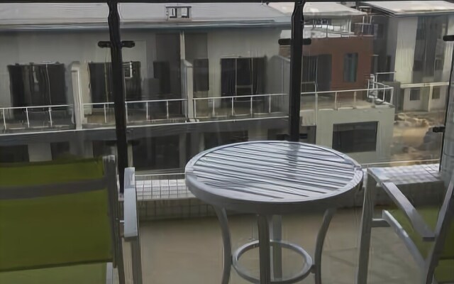 Nomo Apartment Hotel