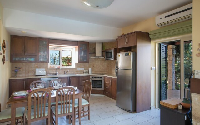 Protaras Holiday Villa Jo78