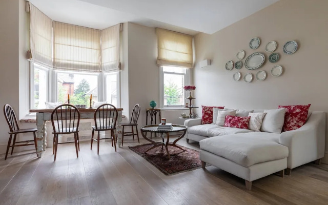 Brewster Gardens IV by Onefinestay